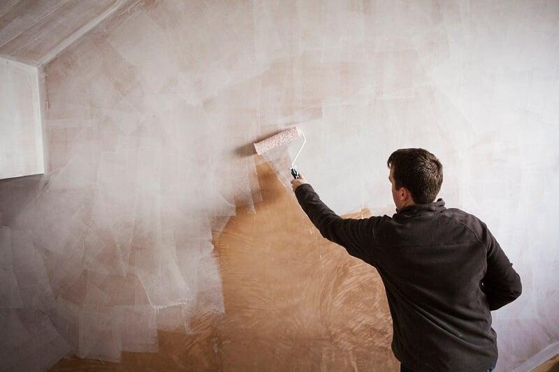 Why Is Efflorescence Treatment Essential When Painting Your Interiors?